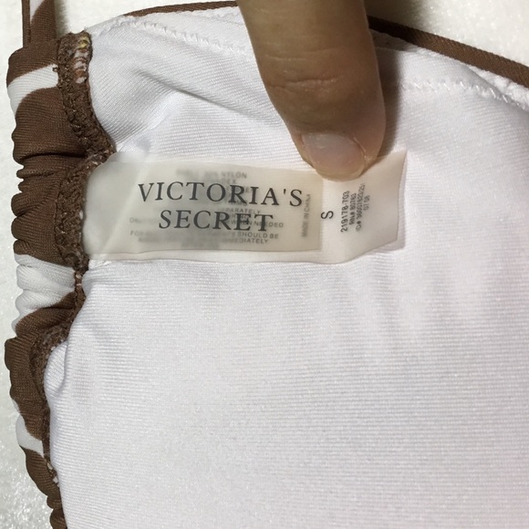 Victoria’s Secret bikini top Size Small - Picture 3 of 3